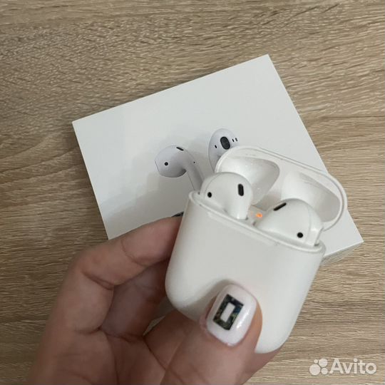 Беспроводные наушники apple airpods