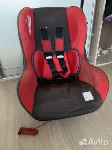 Автомобильное кресло