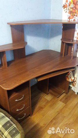 Компьютерный стол