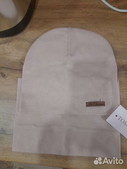 Комплект шапка и снуд новый демисезон