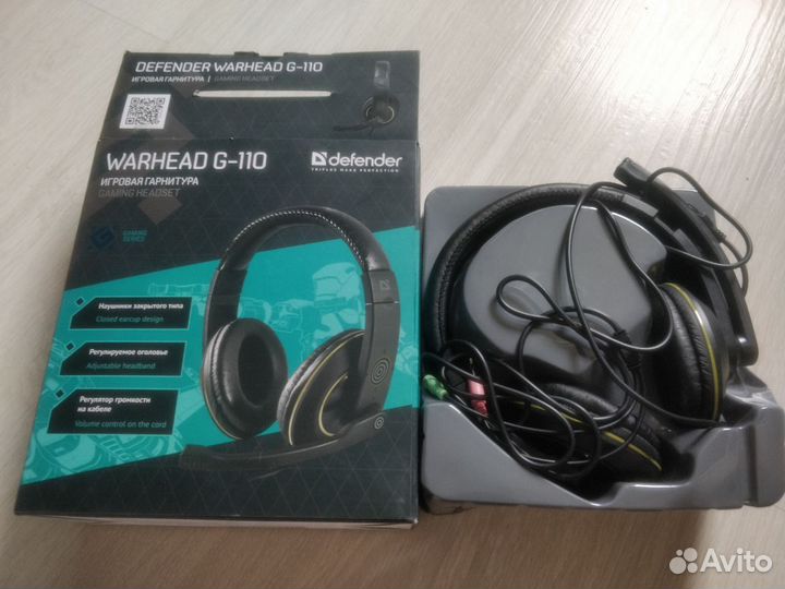 Наушники с микрофоном