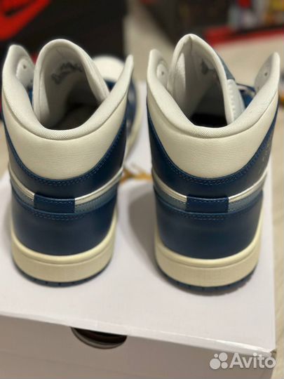 Кроссовки Nike AIR