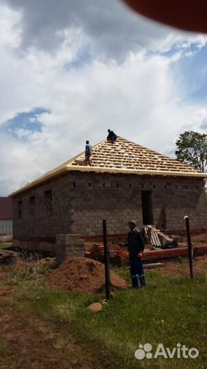 Бригада строителей