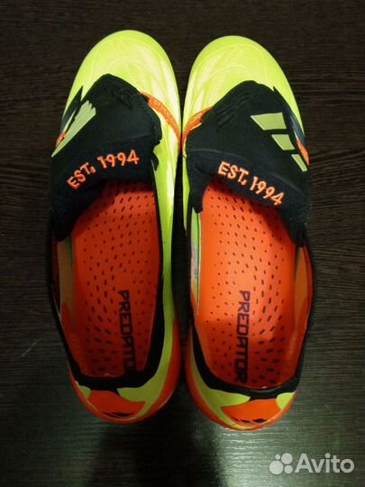 Футбольные бутсы adidas predator