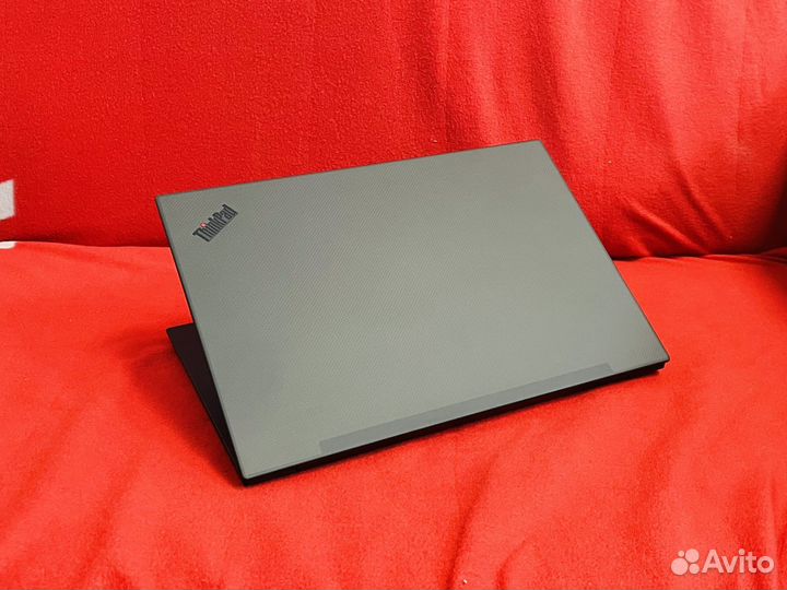 Lenovo ThinkPad P1 4K oled