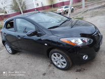 Mazda 2 1.5 AT, 2012, битый, 130 000 км, с пробегом, цена 900 000 руб.