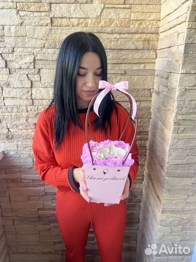 Сладкие букеты из шоколада