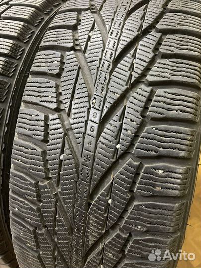 Nokian Tyres Hakkapeliitta R2 SUV 215/60 R17 100R