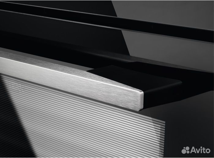 Духовой шкаф Electrolux OKA9S31WX Новый