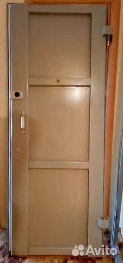 Дверь входная металлическая