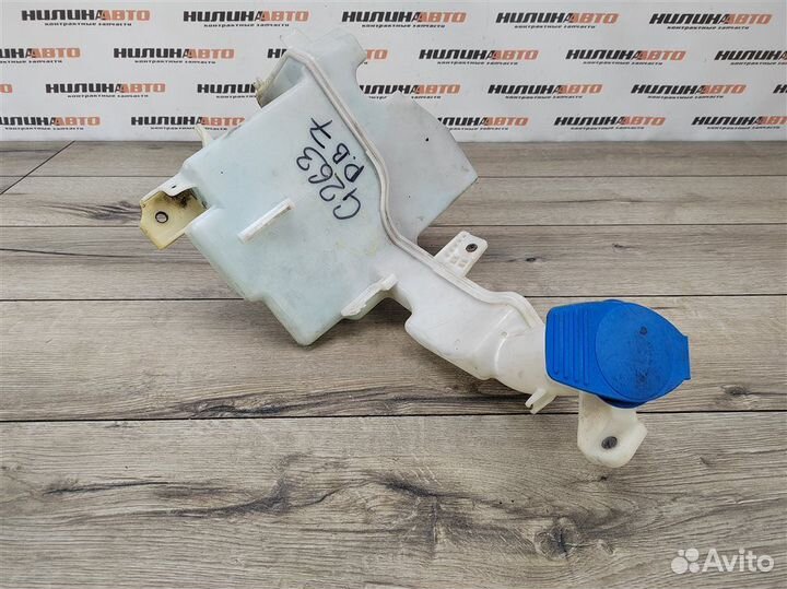 Бачок омывателя Volkswagen Passat B7 седан 2.0 TDI