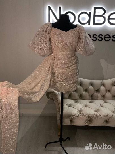 Вечернее платье