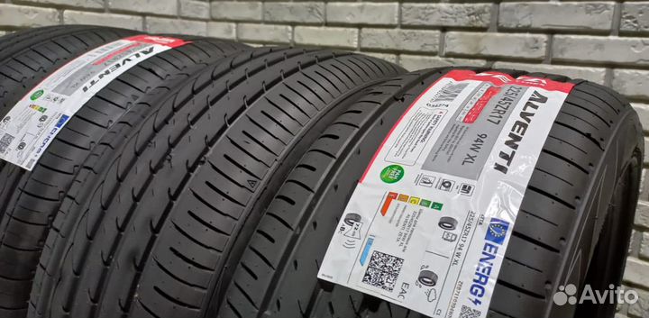 Zeta Impero 225/45 R17