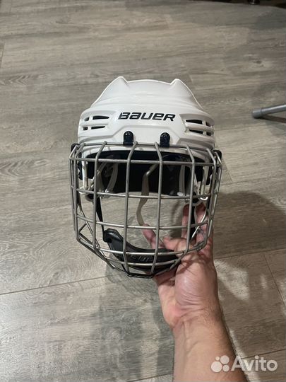 Продам хоккейную экипировку