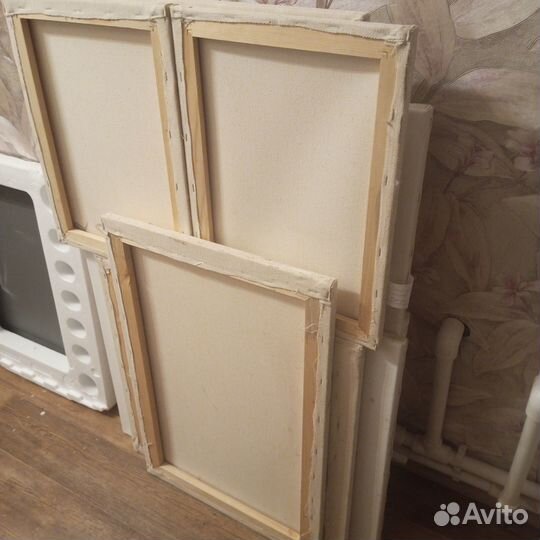 Художественные материалы