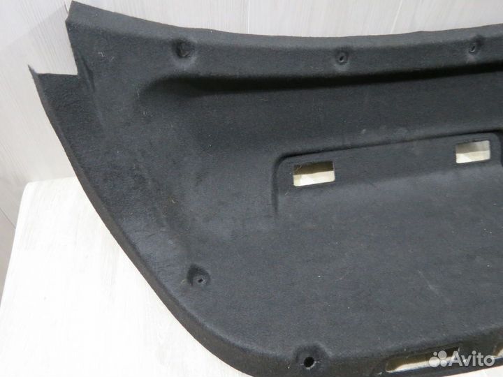 Обшивка крышки багажника Mercedes Benz W205