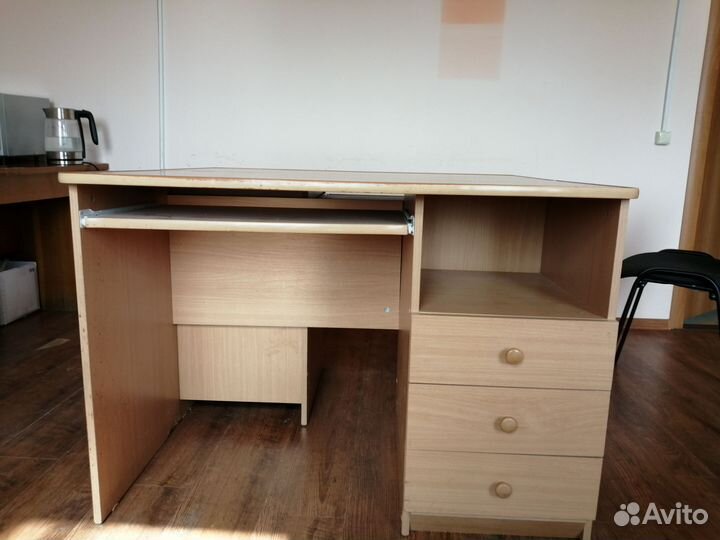 Письменный стол б/у