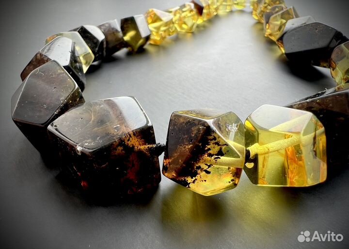 Бусы из натурального янтаря