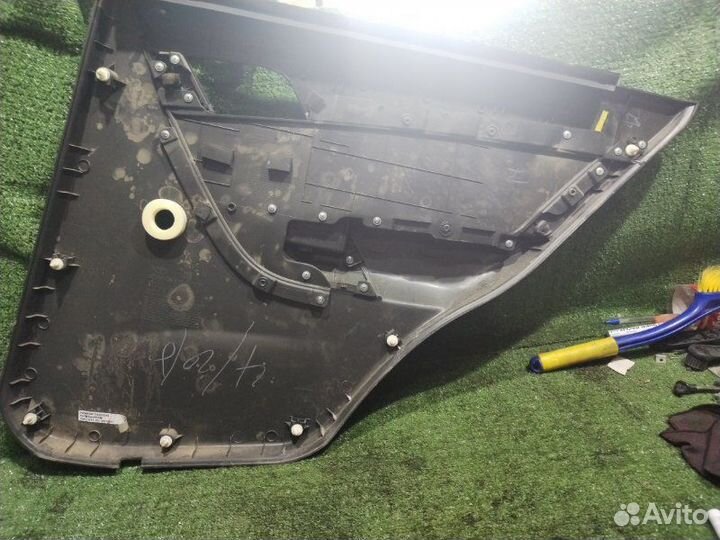 Обшивка боковой двери задняя левая Chevrolet Aveo