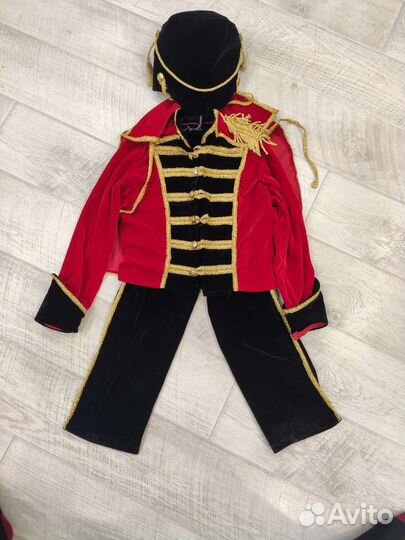 Костюм карнавальный