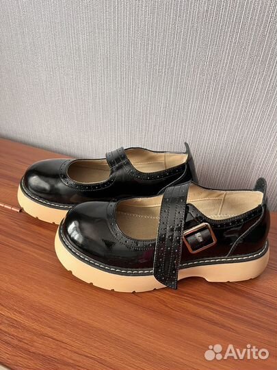 Туфли для девочки размер 24,5/ 37/37,5