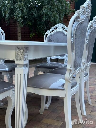 Столы и стулья. в наличии