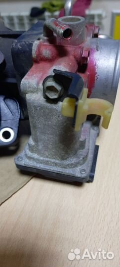 Дроссельная заслонка Тойота Авенсис/Рав4 1AZ