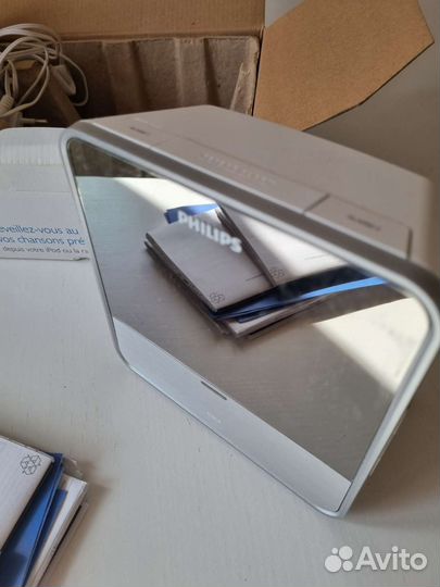 Система развлечений с док станцией Philips DC-190