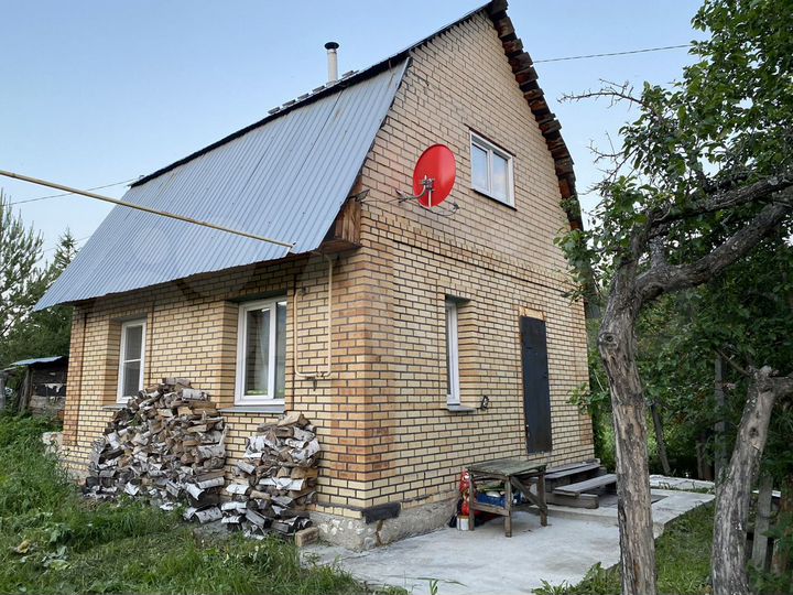 Дача 30 м² на участке 10 сот.