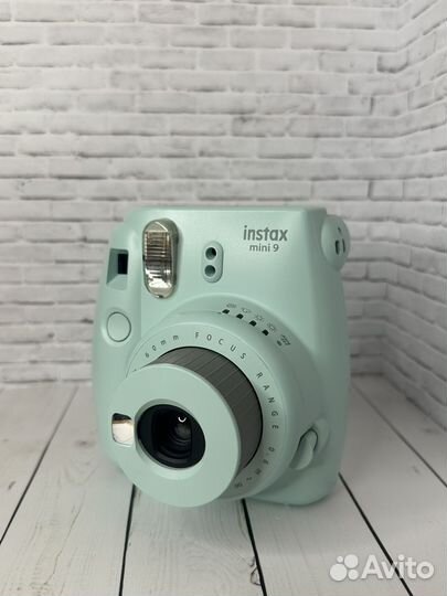 Фотоаппарат instax mini 9 сломан