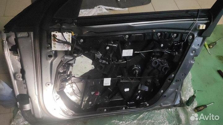 Дверь передняя левая Mercedes c w205