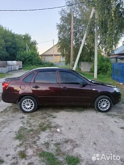 LADA Granta 1.6 МТ, 2012, 140 000 км
