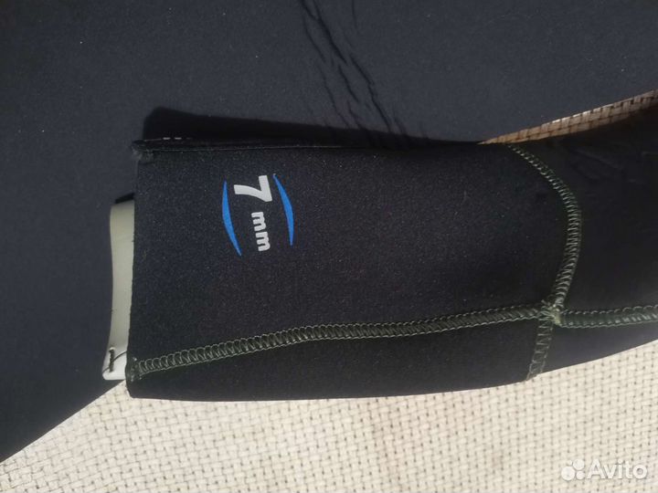 Гидрокостюм