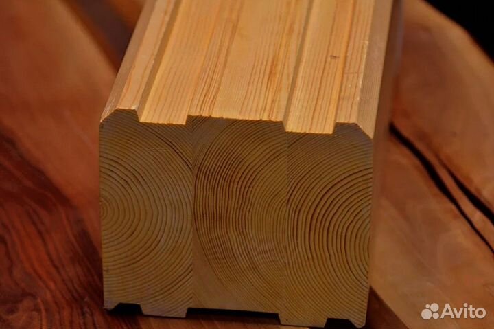 Наружные постройки с лиственничным брусом