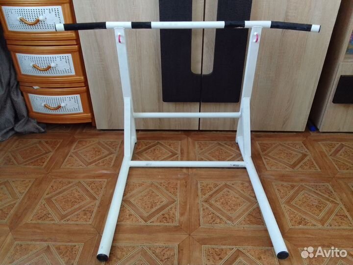 Турник брусья