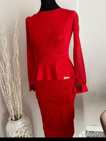 Вечернее платье