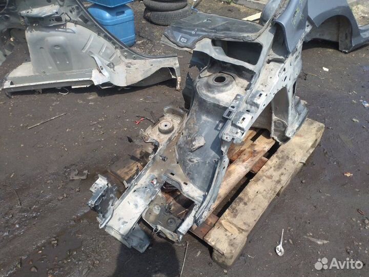 Лонжерон передний левый Peugeot 308 2009