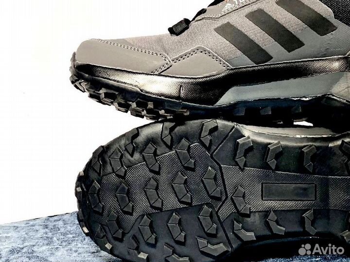 Кроссовки Adidas terrex