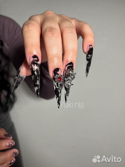 Наращивание ногтей