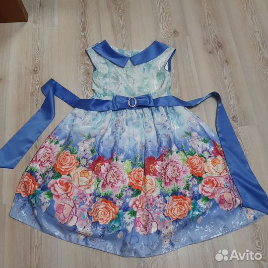Нарядное платье для девочки 140- 146