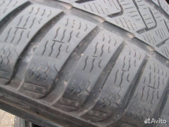 Pirelli Winter Sottozero 3 245/45 R18