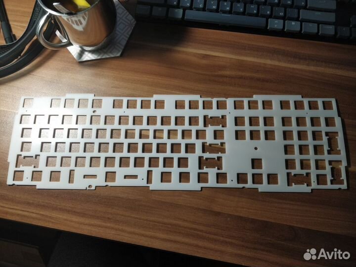 Поликарбонатный плейт для клавиатуры