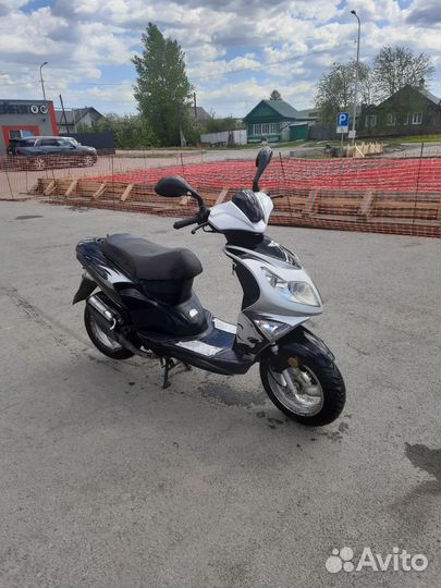 Скутер bt49qt-12e