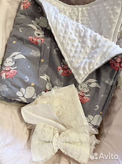 Бортики в кроватку, одеяло, уголок