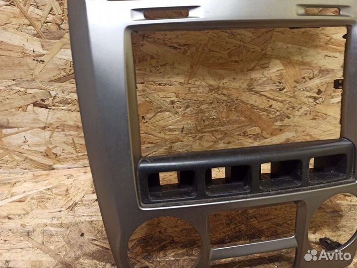 Рамка магнитолы Kia Cerato 1