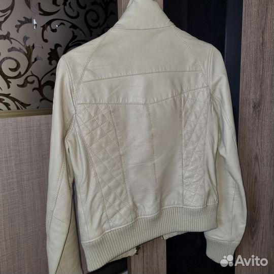 Кожаная куртка mango