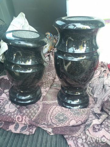 Вазы из гранита