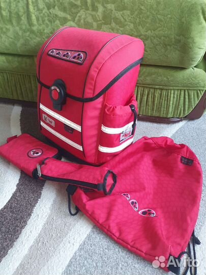 Школьный рюкзак McNeill красный для девочки
