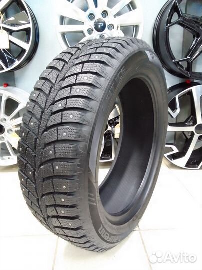 Laufenn I Fit Ice LW 71 215/55 R18 95T