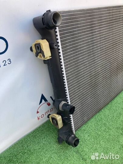 Радиатор основной Audi Tt 8N BHE 2004